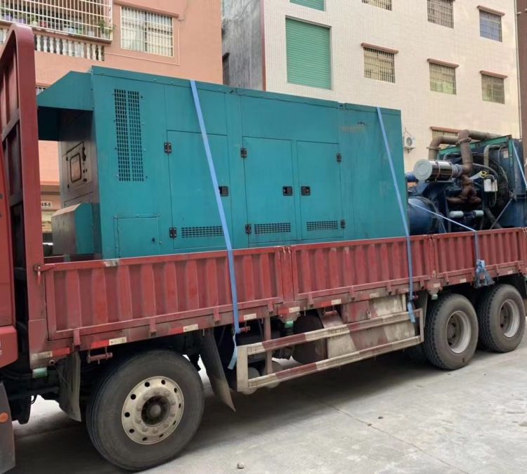 丹巴如何在不同负载率下确保 400KW 柴油发电机组的正常运行？