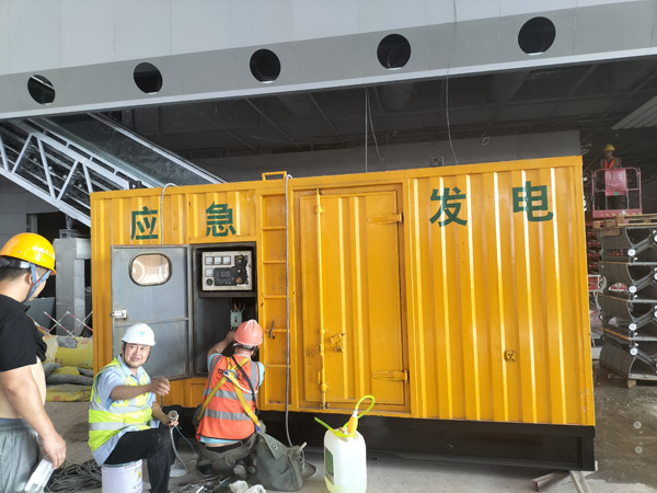 丹巴怎样判断空气滤清器是否需要更换？