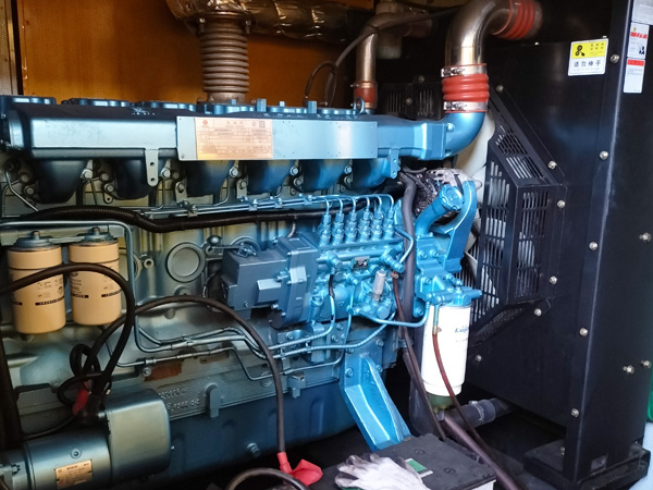 丹巴磷酸铁锂蓄电池的使用寿命与哪些因素有关？